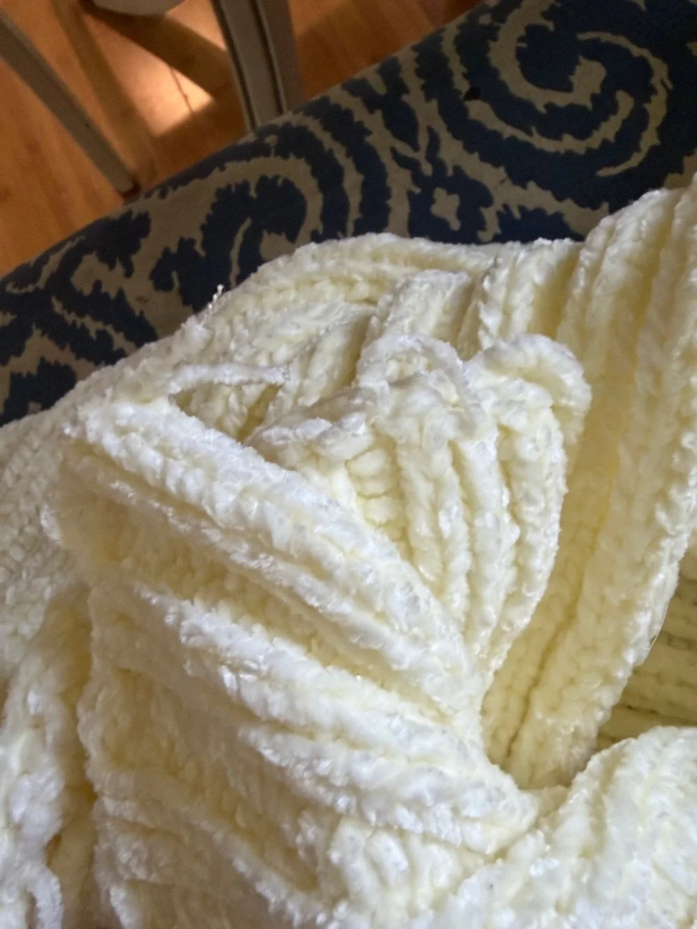 Talbots Cozy Cream Chunky Ribbed Knit Women’s Scarf